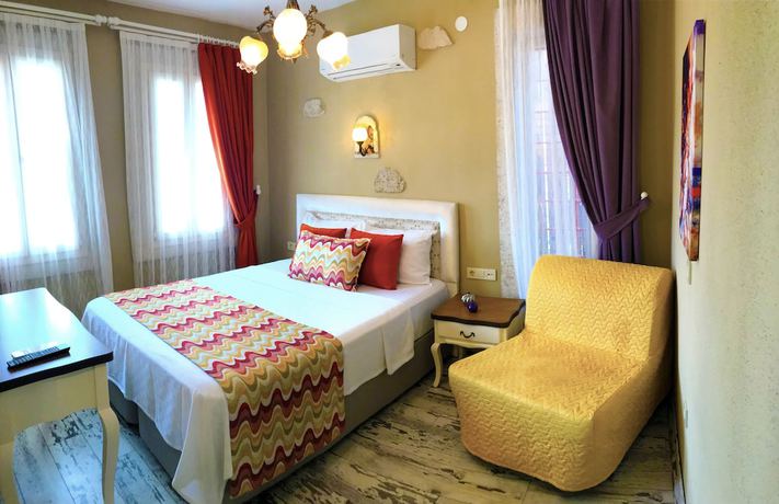 Imagen de la habitación del Ala&ccedil;atı Viola Hotel. Foto 10