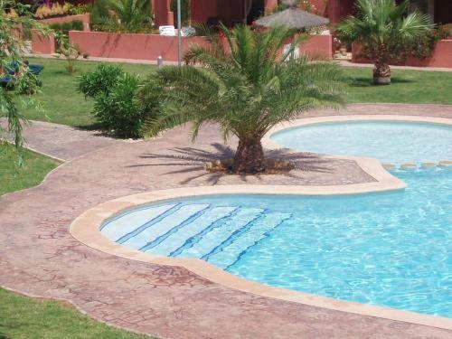 Imagen de la piscina del Albatros Resort. Foto 30