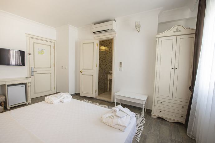 Imagen de la habitación del Albeon Hotel. Foto 16