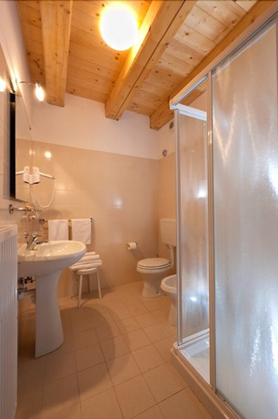 Imagen de la habitación del Albergo Diffuso Sauris In Sauris di Sopra. Foto 11