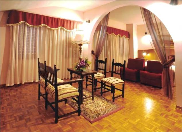 Imagen de los interiores del Albergo La Perla Della Valle. Foto 8