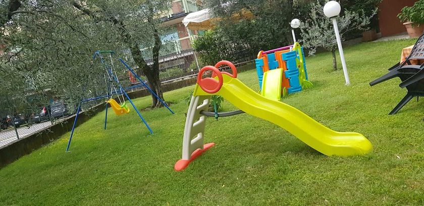 Imagen de los exteriores del Albergo Meuble\' Olivi. Foto 17