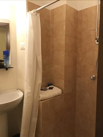 Imagen de la habitación del Albergo Meuble\' Olivi. Foto 8