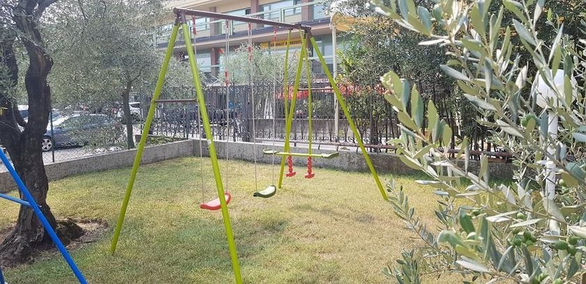 Imagen de los exteriores del Albergo Meuble\' Olivi. Foto 18