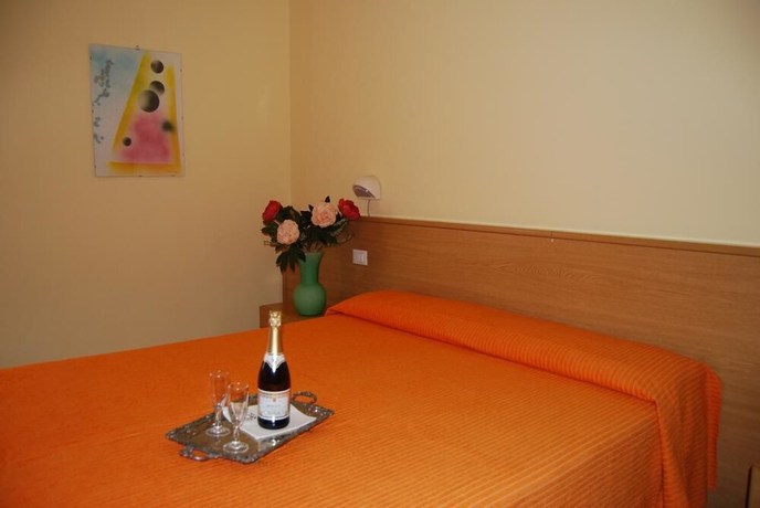 Imagen de la habitación del Albergo Meuble\' Olivi. Foto 14