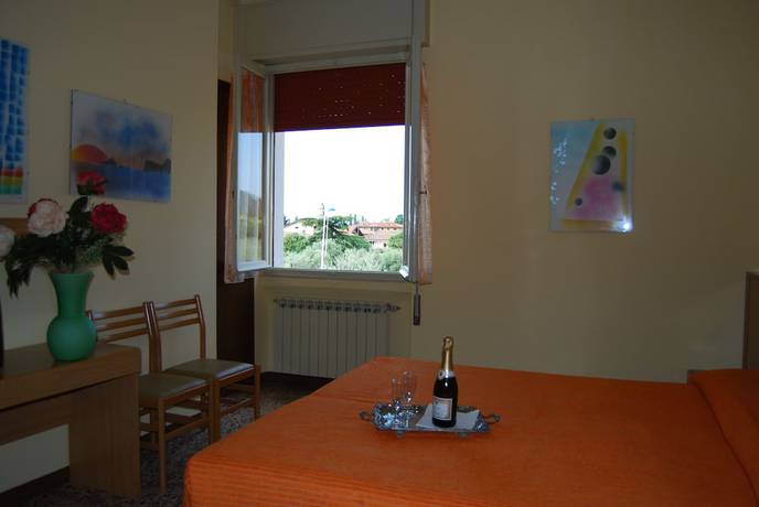 Imagen de la habitación del Albergo Meuble\' Olivi. Foto 16