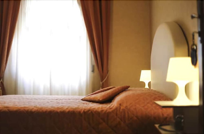 Imagen de la habitación del Albergo Nord Roma. Foto 11