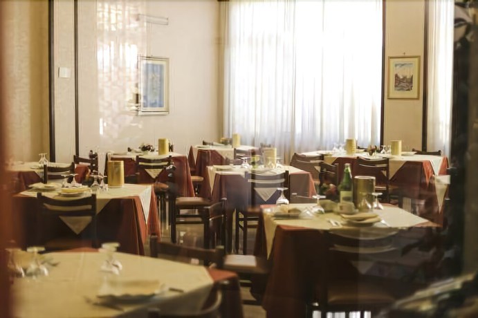 Imagen del bar/restaurante del Albergo Nord Roma. Foto 6