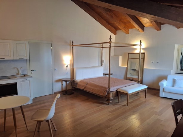 Imagen de la habitación del Albergo Palazzo Costa. Foto 13