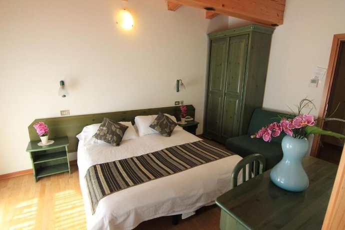 Imagen de la habitación del Albergo Ristorante Cacciatori. Foto 8