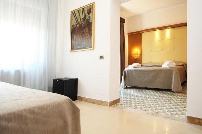 Imagen de la habitación del Albergo Russo. Foto 5
