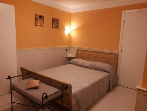 Imagen de la habitación del Albergo Stella della Marina. Foto 20