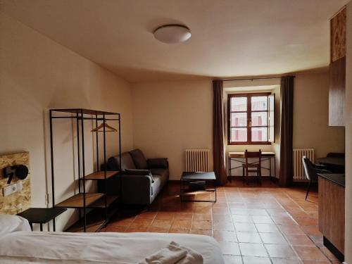 Imagen general del Albergue Real Fabrica de Ezcaray. Foto 2