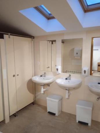 Imagen de la habitación del Albergue de Maella. Foto 19