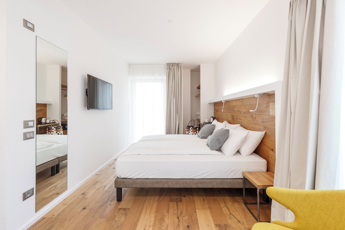 Imagen de la habitación del Alea Garda Lake Suite. Foto 10