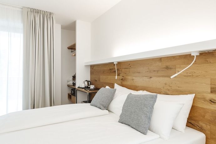 Imagen de la habitación del Alea Garda Lake Suite. Foto 11