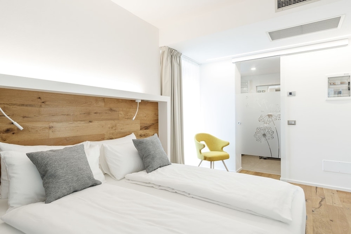Imagen de la habitación del Alea Garda Lake Suite. Foto 16