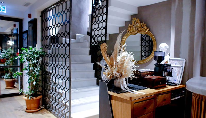 Imagen de los interiores del Aleksandr Pera Hotel. Foto 18