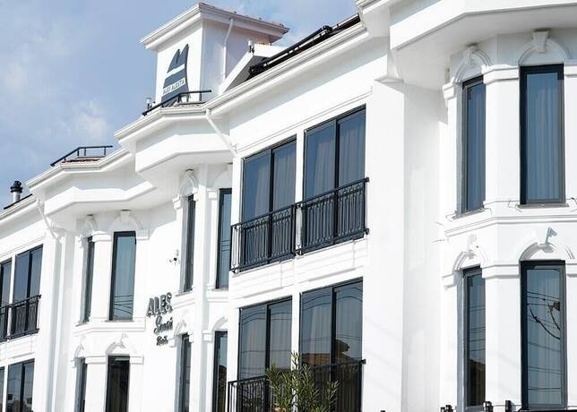 Imagen general del Alesta Seaside Residence. Foto 1