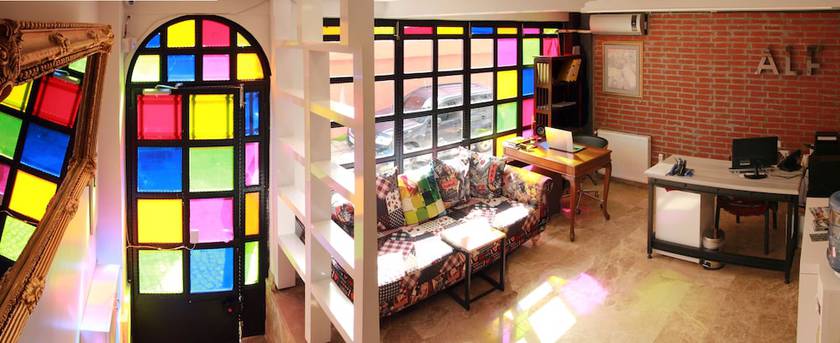 Imagen de los interiores del Alf Hotel. Foto 20