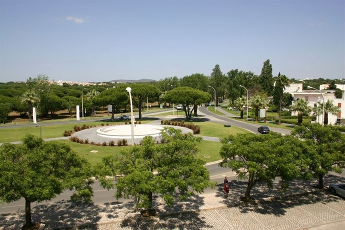 Imagen de los exteriores del Algardia Marina Parque by Garvetur. Foto 11