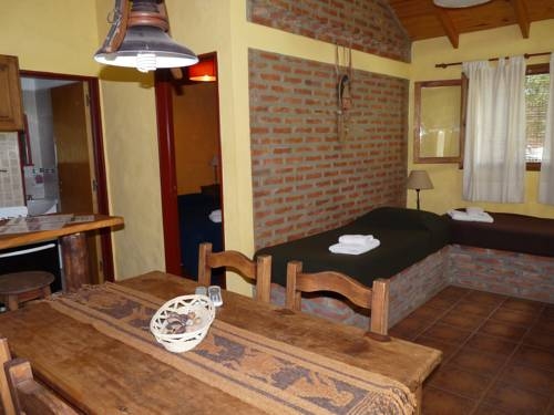 Imagen general del Algarrobo Luz Caba&ntilde;as. Foto 13