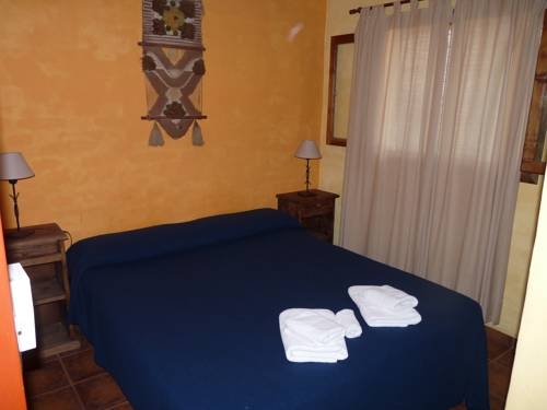 Imagen general del Algarrobo Luz Caba&ntilde;as. Foto 16