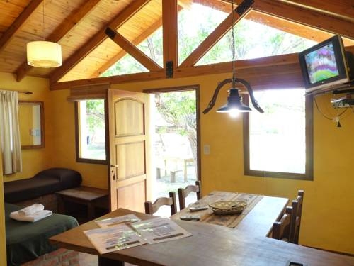 Imagen general del Algarrobo Luz Caba&ntilde;as. Foto 17