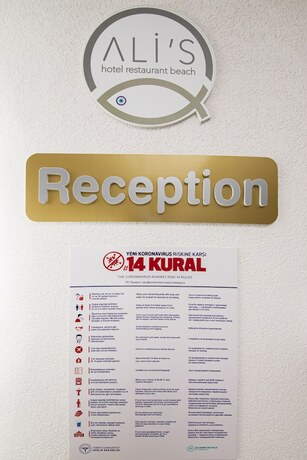 Imagen general del Ali\'s Hotel Beach. Foto 3