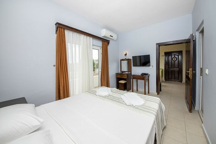 Imagen general del Ali\'s Hotel Beach. Foto 4