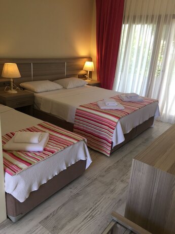Imagen general del Ali\'s Hotel Beach. Foto 16