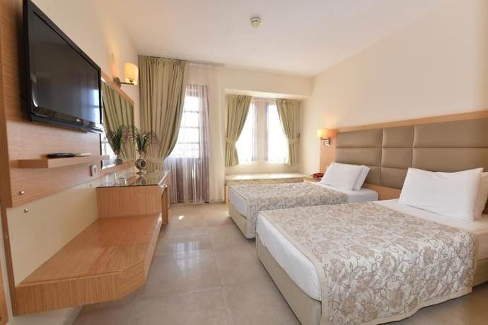 Imagen de la habitación del Alize Hotel. Foto 7