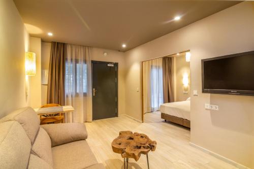 Imagen general del Aljarafe SUITES. Foto 3