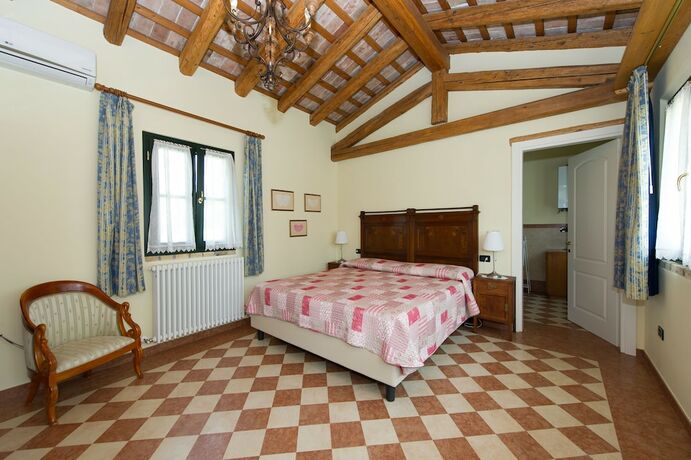 Imagen de la habitación del Alloggio Agrituristico Albafiorita. Foto 20