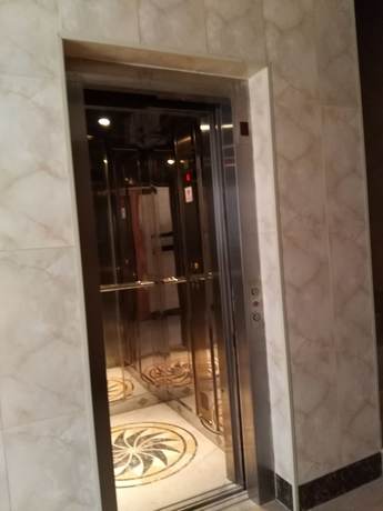 Imagen de los interiores del Almakan Hotel 103. Foto 16