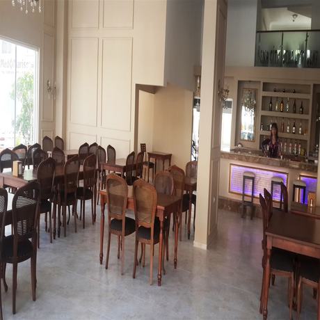 Imagen del bar/restaurante del Almena City Hotel. Foto 5