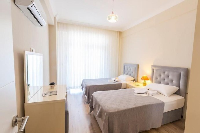 Imagen de la habitación del Almercan Hotel Suite. Foto 2