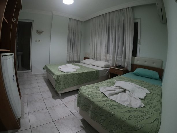 Imagen de la habitación del Almir Hotel. Foto 13