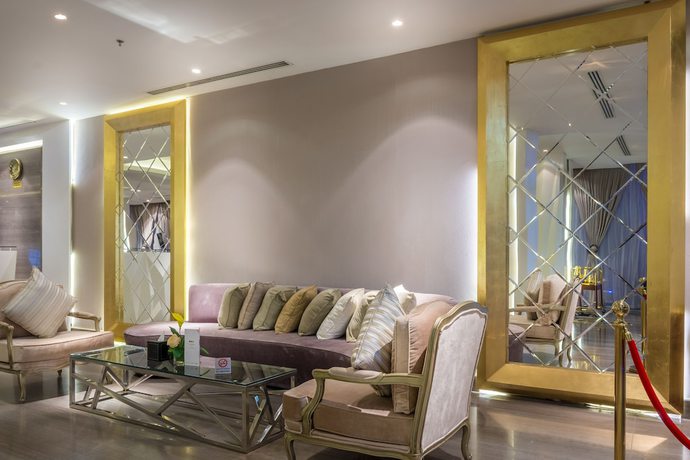 Imagen de los interiores del Almuhaidb Al Takhasosi Hotel. Foto 11