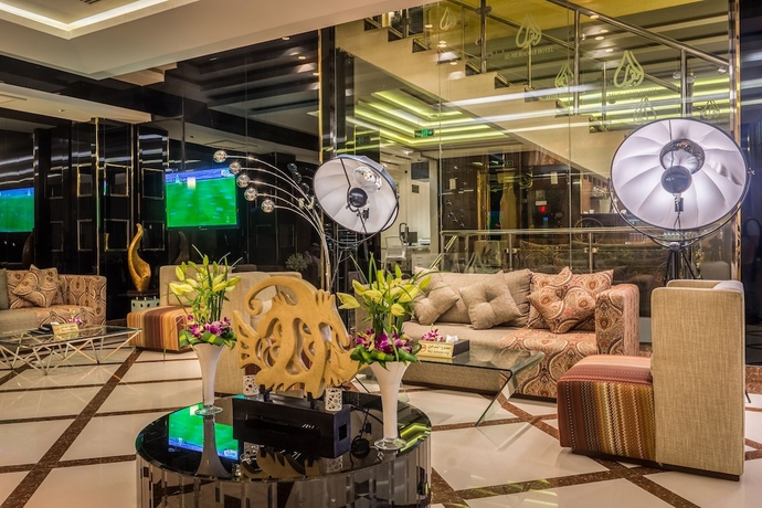 Imagen de los interiores del Almuhaidb Al Takhasosi Suites. Foto 17