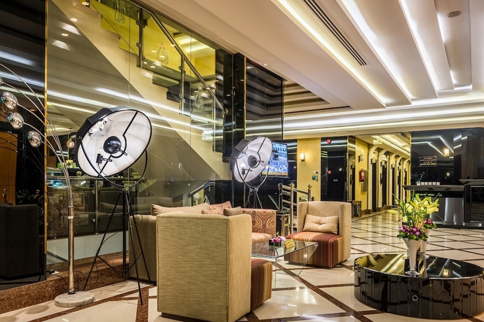 Imagen de los interiores del Almuhaidb Al Takhasosi Suites. Foto 18