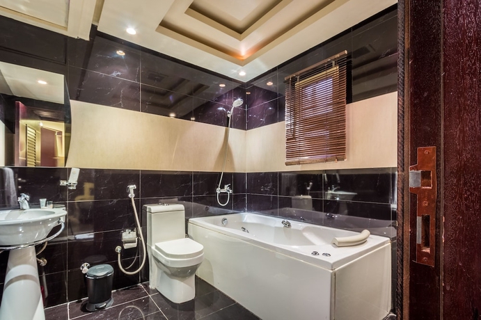 Imagen de la habitación del Almuhaidb Al Takhasosi Suites. Foto 11