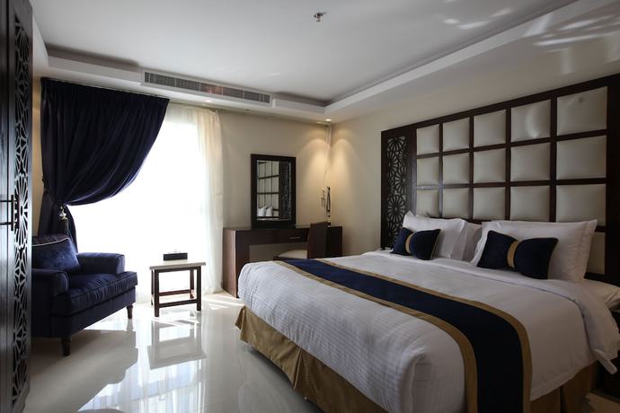 Imagen de la habitación del Almuhaidb Faisaliah Hotel Suites. Foto 3