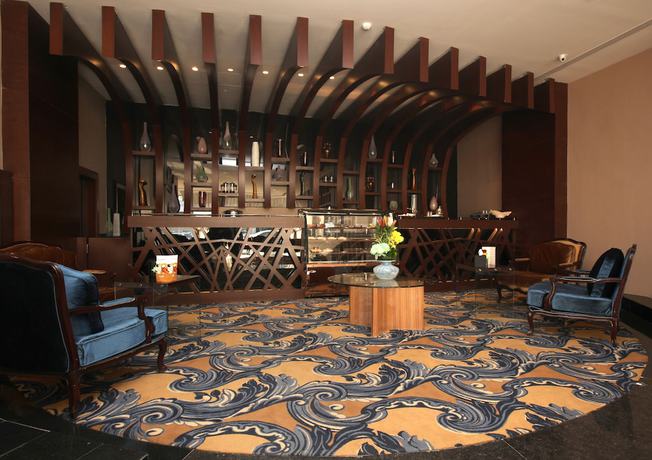 Imagen de los interiores del Almuhaidb Faisaliah Hotel Suites. Foto 12