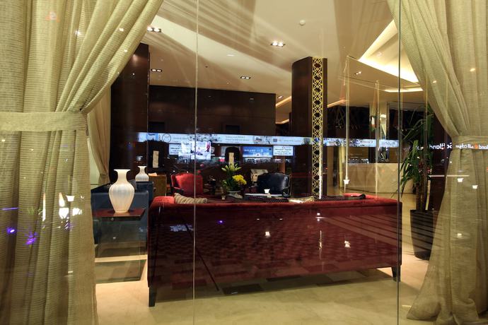 Imagen de los interiores del Almuhaidb Faisaliah Hotel Suites. Foto 16