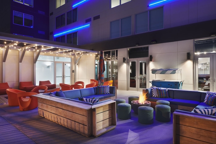 Imagen de los exteriores del Aloft Atlanta Perimeter Center. Foto 13