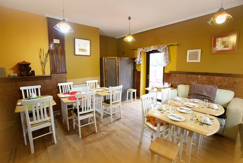 Imagen del bar/restaurante del Alojamientos Fermín. Foto 3