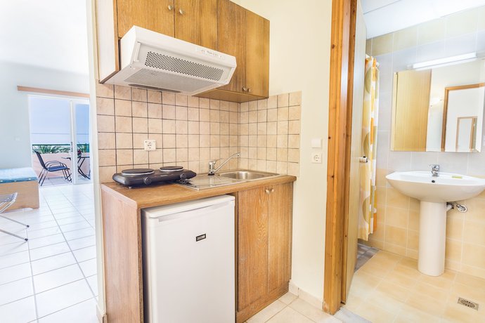 Imagen de la habitación del Alonia Hotel Apartments. Foto 16