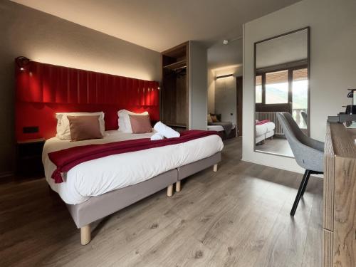 Imagen de la habitación del Alpeen Hotel. Foto 18