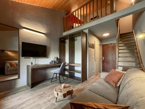 Imagen de la habitación del Alpeen Hotel. Foto 19